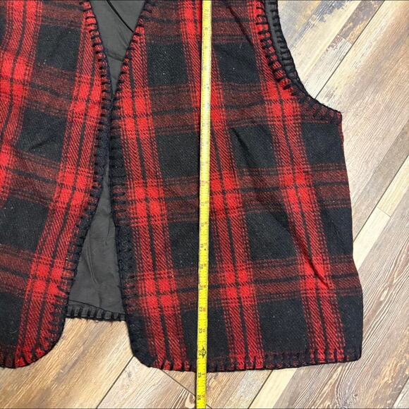 Red and black plaid Vest | Y2k Grunge | Winter | Fall |Goth - Picture 3 of 7